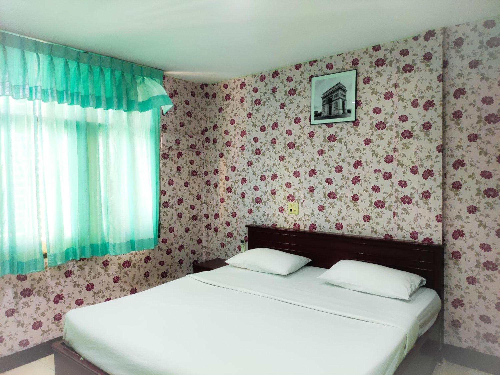 בנגקוק Woodlands Inn מראה חיצוני תמונה